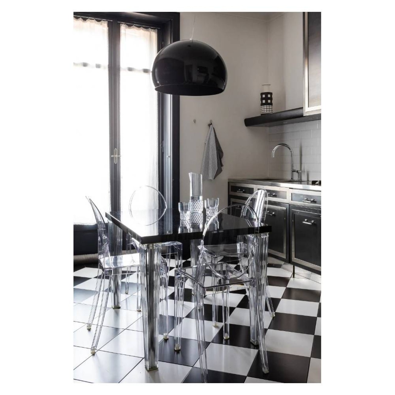 Kartell Καρέκλα διάφανη σειρά Victoria Ghost
 Καρέκλες