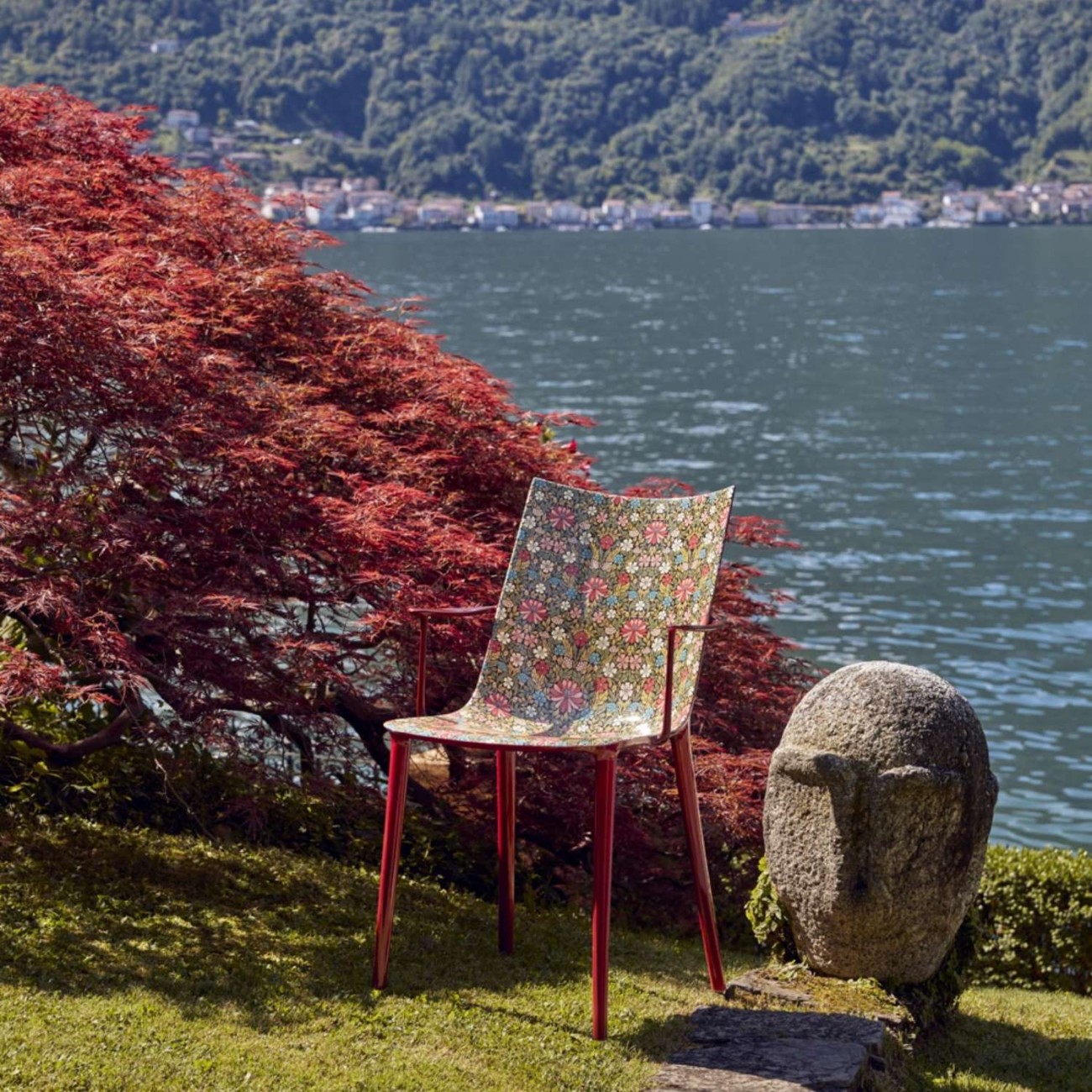 Kartell Καρέκλα Moon Flower/Burgundy lacquer σειρά H.H.H. Καρέκλες