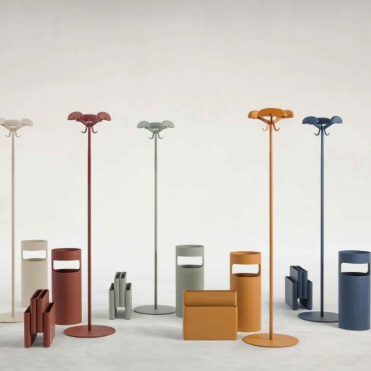 Kartell Καλόγερος burgundy σειρά Alta Tensione Καλόγεροι & Κρεμάστρες