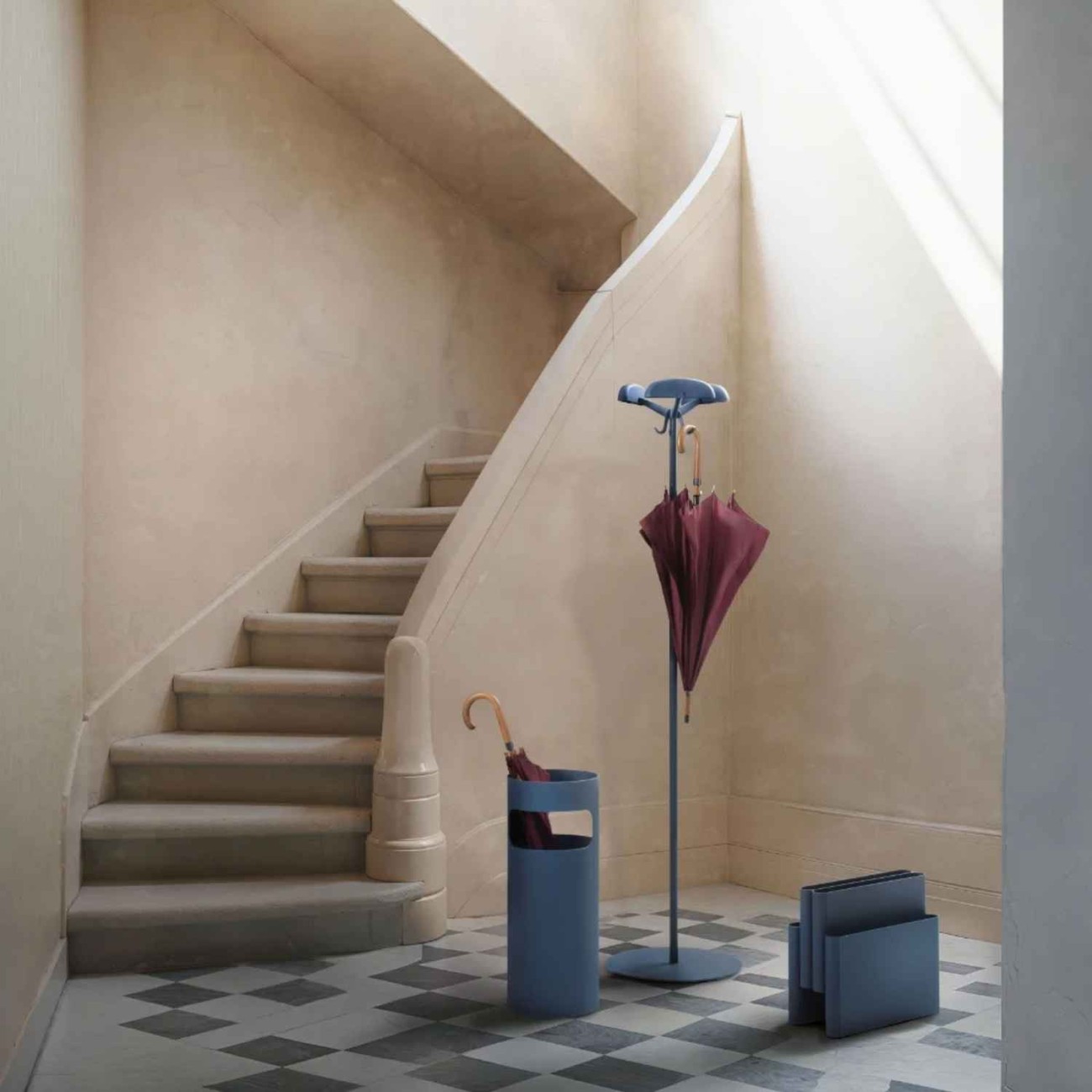 Kartell Καλόγερος dove grey σειρά Alta Tensione Καλόγεροι & Κρεμάστρες