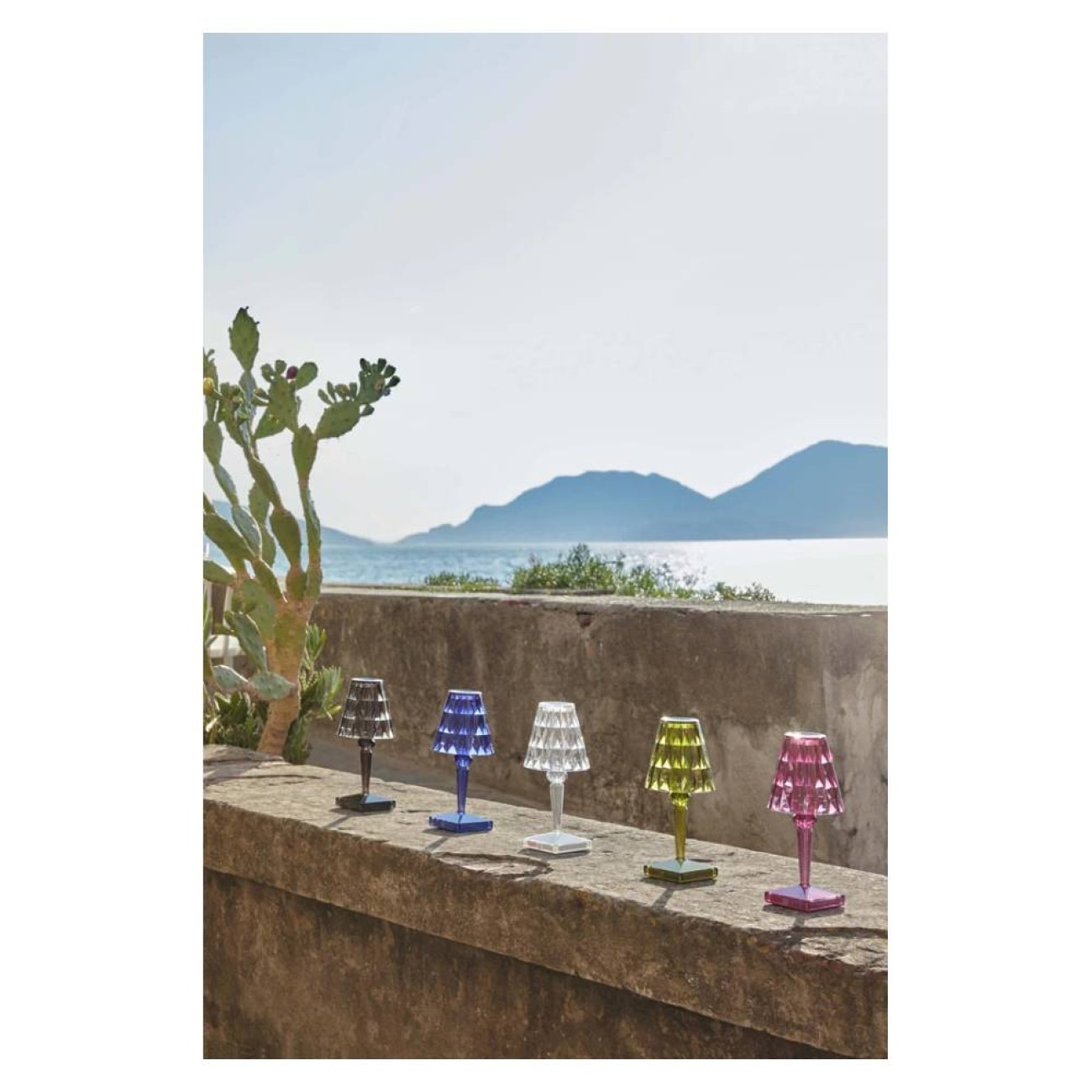 Kartell Λάμπα επαναφορτιζόμενη 22 εκ. Smoke σειρά Battery Επιτραπέζια