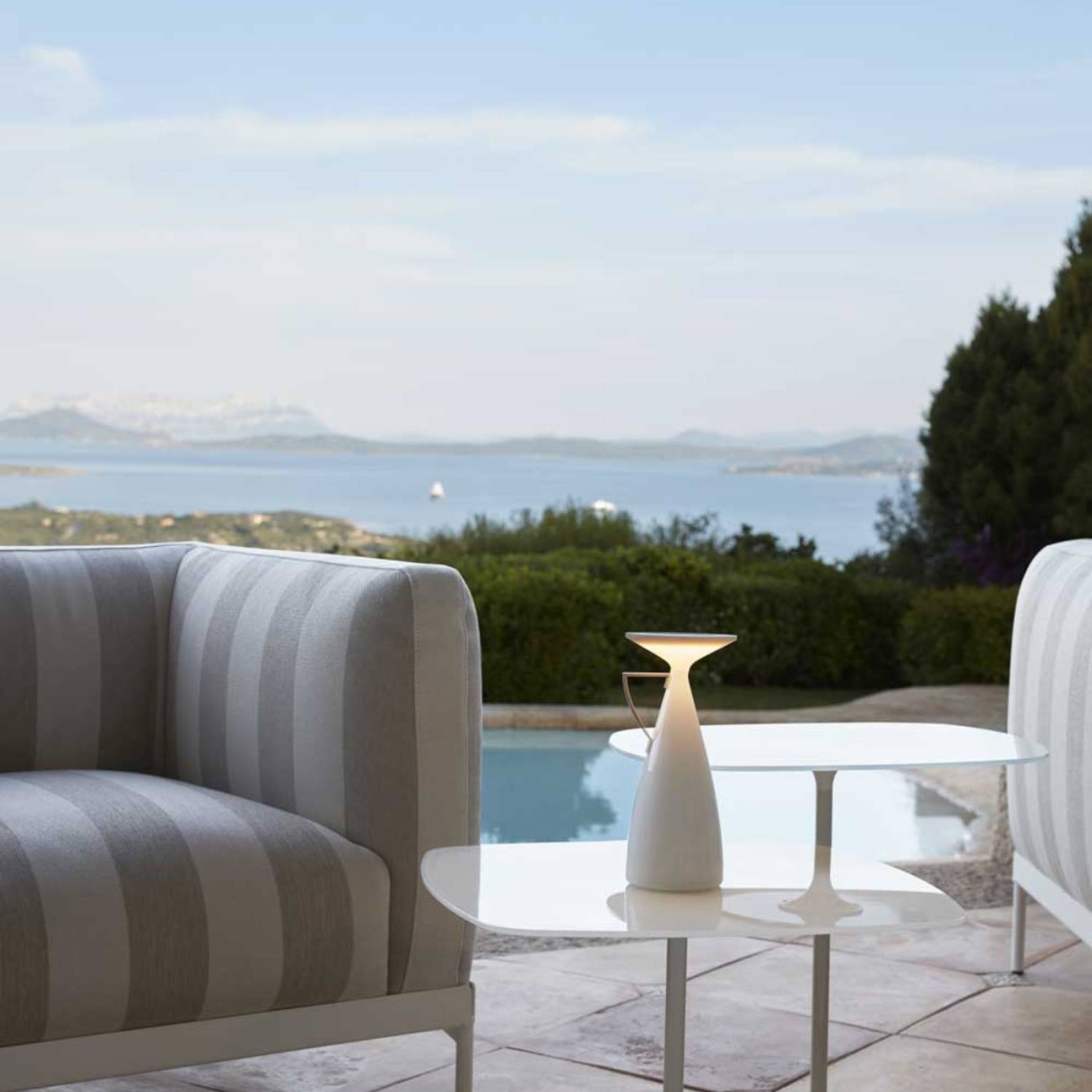 Kartell Λάμπα επαναφορτιζόμενη 23 εκ. Λευκή σειρά Camomille Επιτραπέζια/Επαναφορτιζόμενα