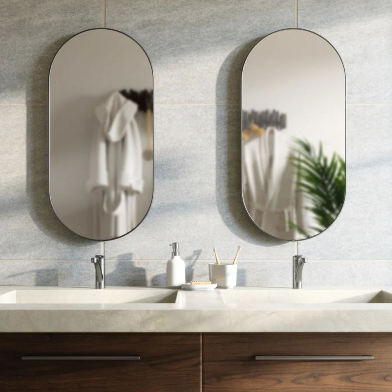 Umbra Καθρέφτης τοίχου 91,4x45,7cm ασημί σειρά Hubba Pill Καθρέφτες Τοίχου