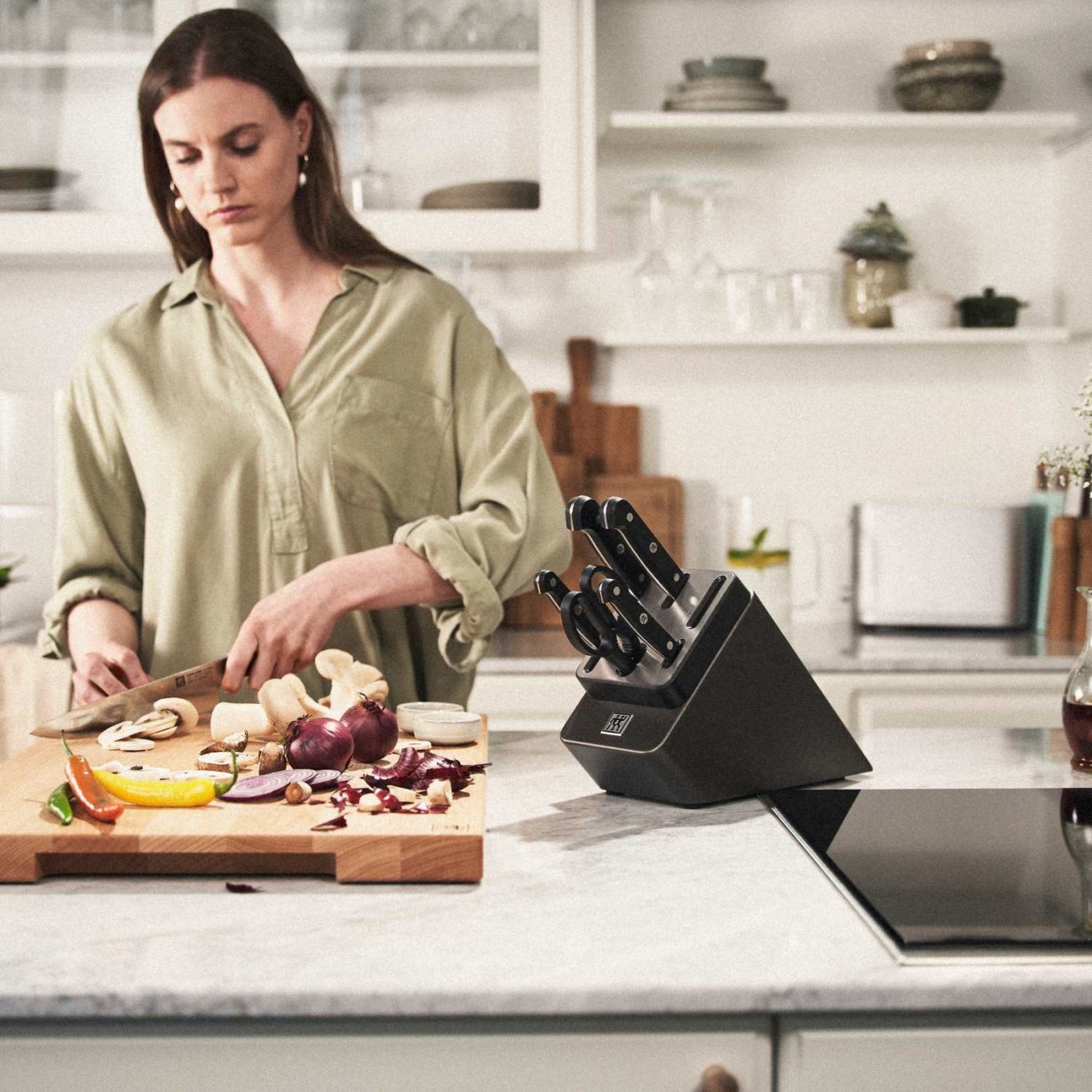 Zwilling J.A.Henckels Βάση μαχαιριών 7 τεμ. με ενσωματωμένο ακονιστήρι Anthracite σειρά Zwilling Gourmet Βάσεις Μαχαιριών