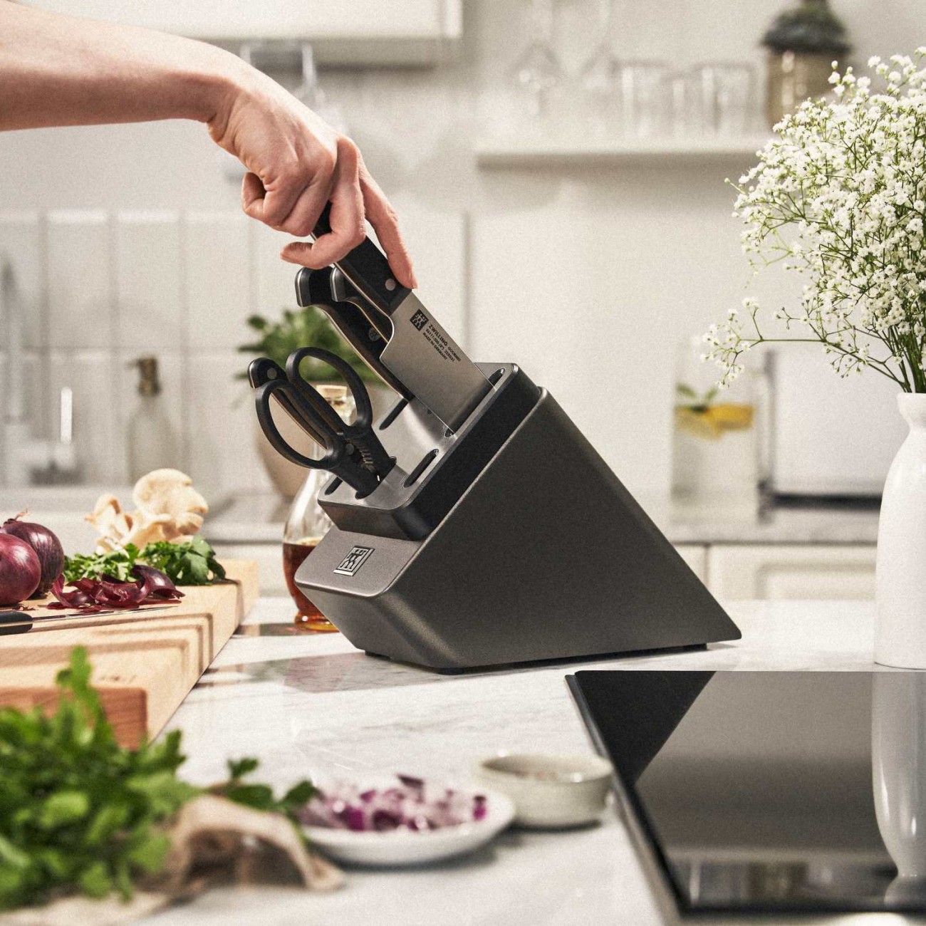 Zwilling J.A.Henckels Βάση μαχαιριών 7 τεμ. με ενσωματωμένο ακονιστήρι Anthracite σειρά Zwilling Gourmet Βάσεις Μαχαιριών