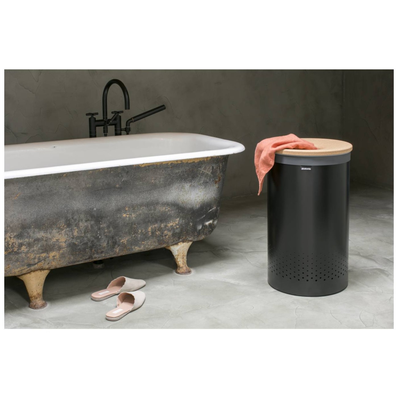 Brabantia Δοχείο για άπλυτα 60lt Matt Black με καπάκι σειρά Cork Κάδοι απλύτων