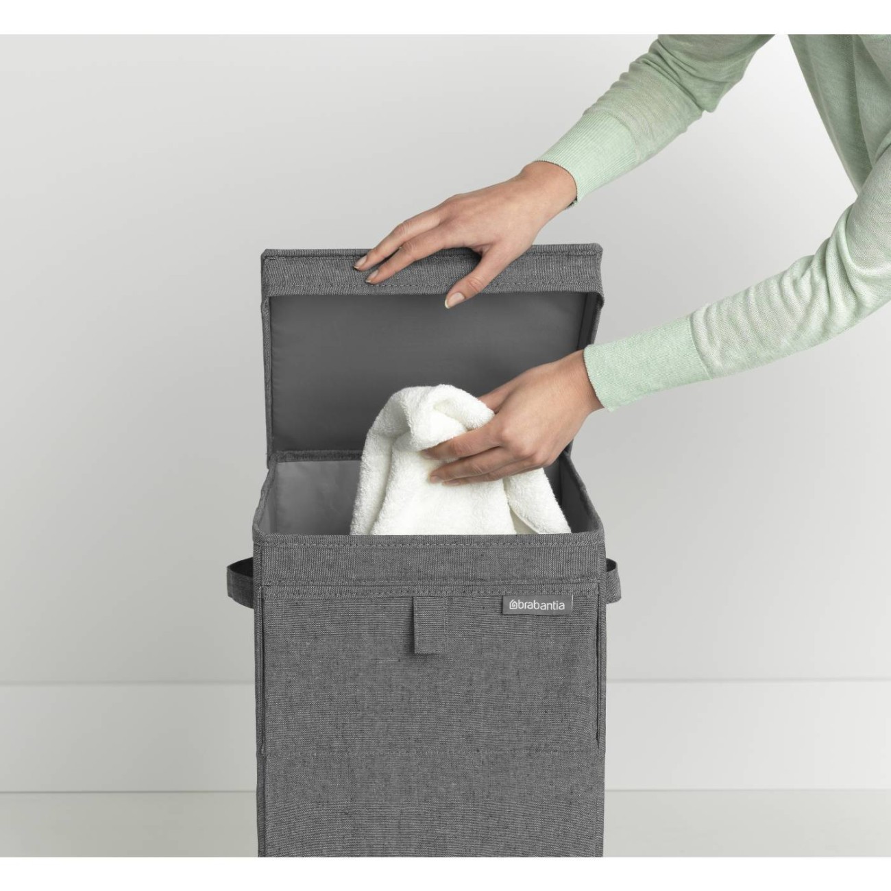 Brabantia Σάκος για άπλυτα 35lt στοιβαζόμενος Pepper Black Κάδοι απλύτων