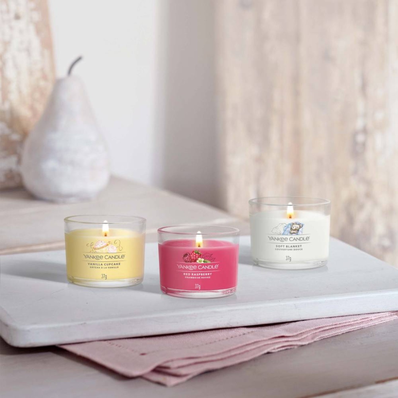 Yankee Candle Αρωματικό κερί σε Γυάλινο δοχείο Votive Signature σειρά  Vanilla Cupcake Γυάλινα δοχεία Yankee Candle