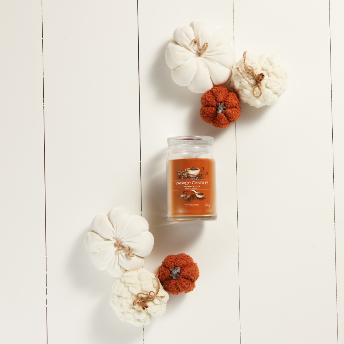 Yankee Candle Αρωματικό Κερί Signature σε Γυάλινο Δοχείο Large σειρά Cinnamon Stick Γυάλινα δοχεία Yankee Candle