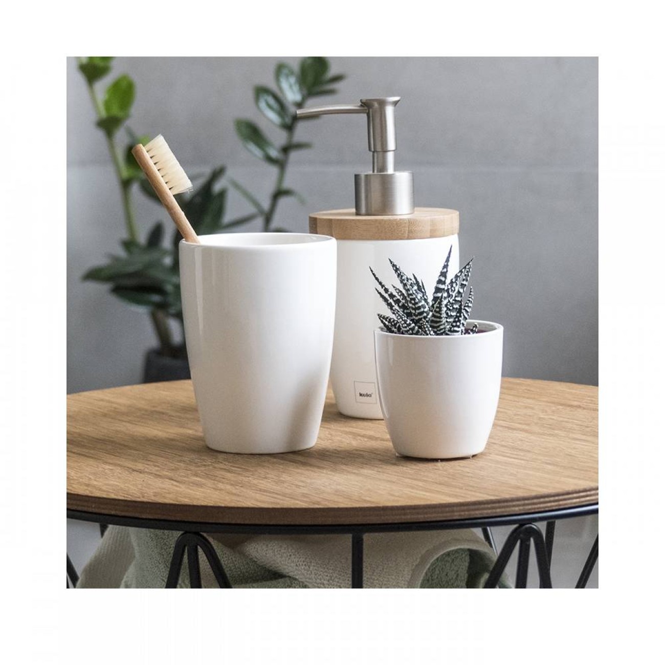 Kela Θήκη για οδοντόβουρτσες Φ8x10,5cm κεραμικό σειρά Natura Αξεσουάρ Μπάνιου