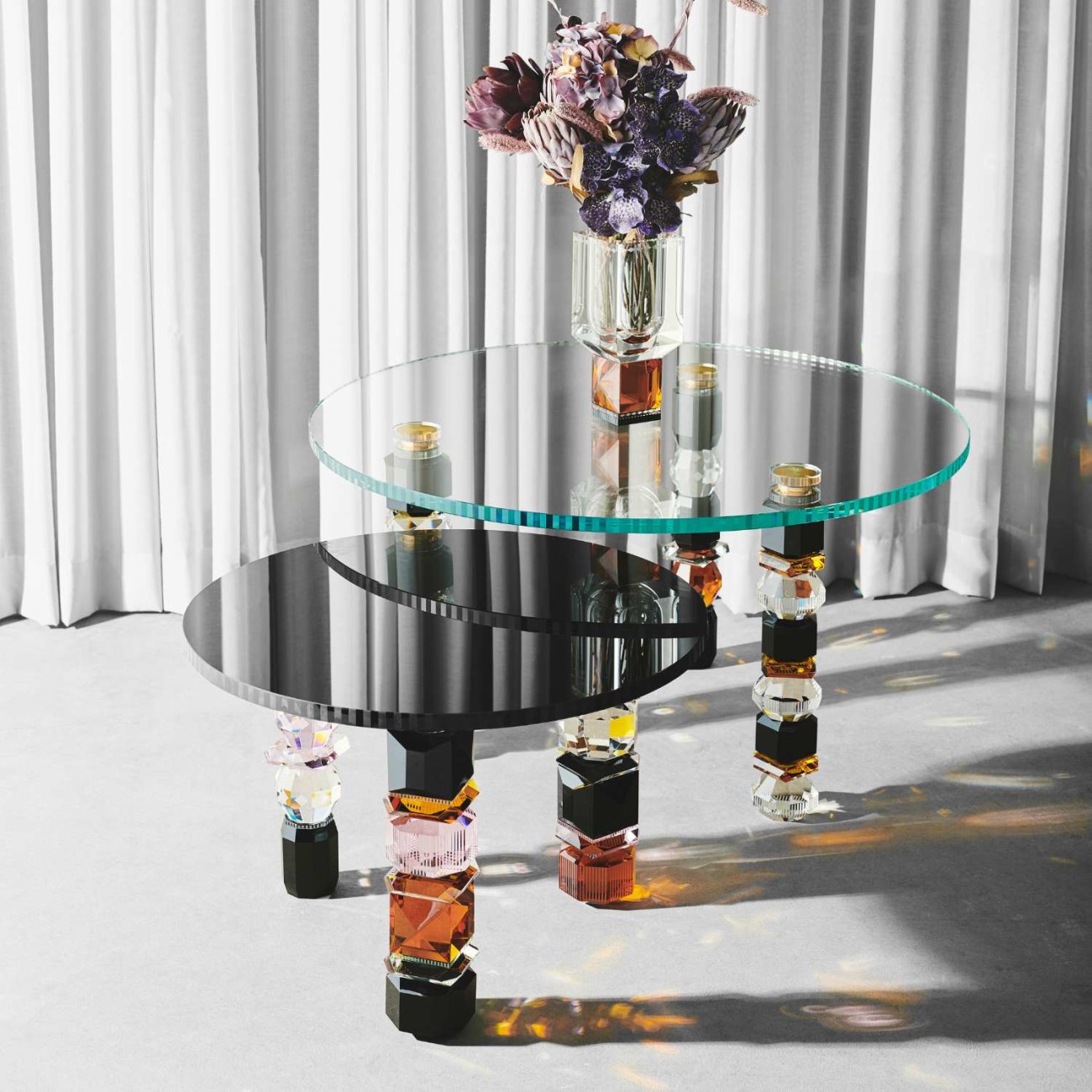 Reflections Copenhagen Τραπεζάκι κρυστάλλινο Φ59,5x40cm black/amber σειρά Orlando Κρυστάλλινα Είδη Reflections Copenhagen