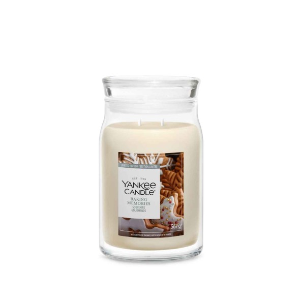 Yankee Candle Αρωματικό Κερί Signature σε Γυάλινο Δοχείο Large σειρά Baking Memories (567γρ.)
Yankee Candle Αρωματικό Κερί Signature σε Γυάλινο Δοχείο Large σειρά Baking Memories (567γρ.)