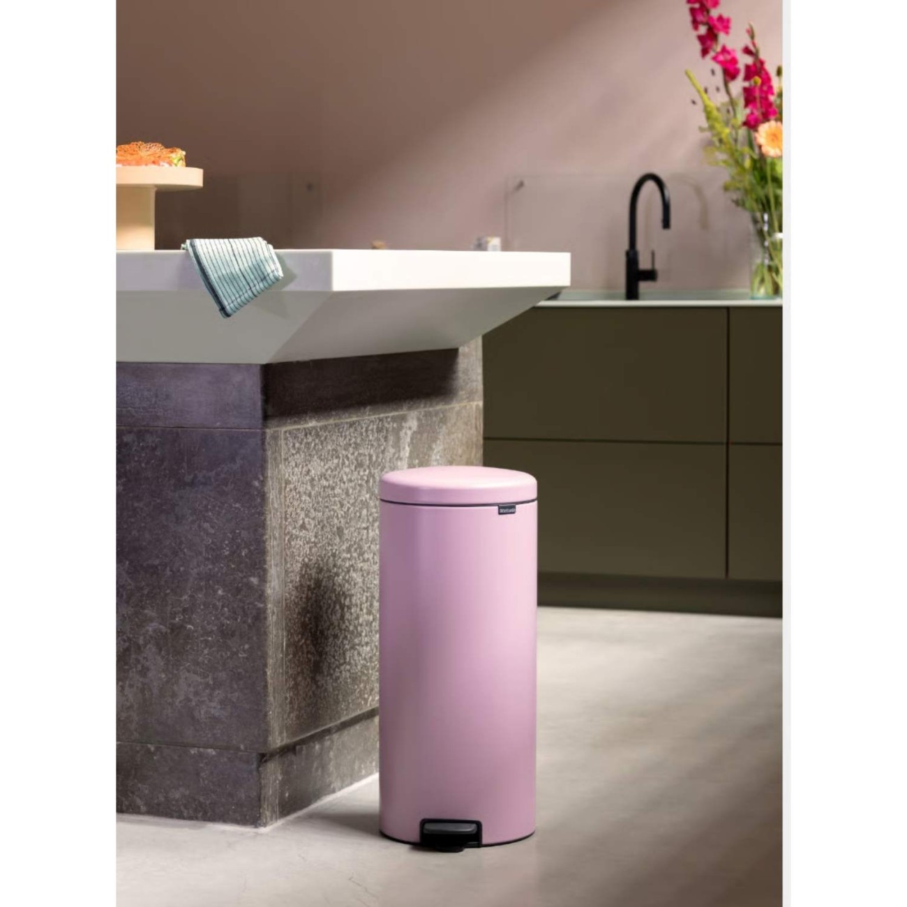 Brabantia Δοχείο απορριμμάτων 30 λτ. Lilac Pink σειρά New Icon Κάδοι Κουζίνας
