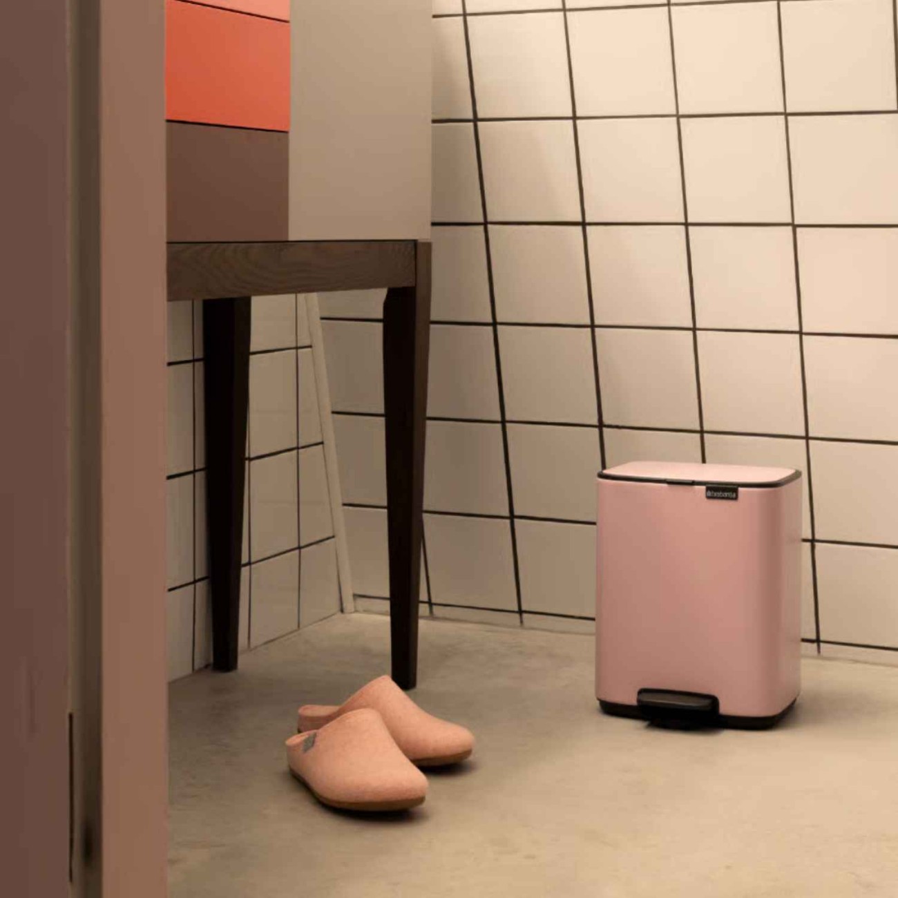 Brabantia Δοχειο Απορριμάτων 4Lt Lilac Pink σειρά Bo Κάδοι Απορριμμάτων 