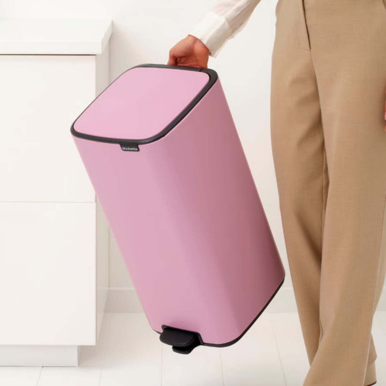 Brabantia Δοχειο Απορριμάτων 30Lt Lilac Pink σειρά Bo Κάδοι Κουζίνας