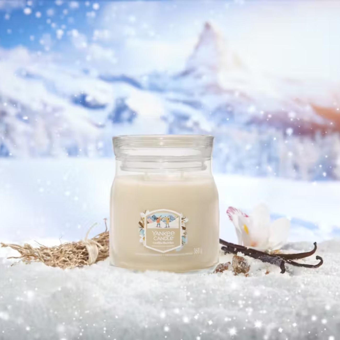 Yankee Candle Κερί σε Γυάλινο Δοχείο Medium σειρά Vanilla Flurries Αρωματικα Κεριά