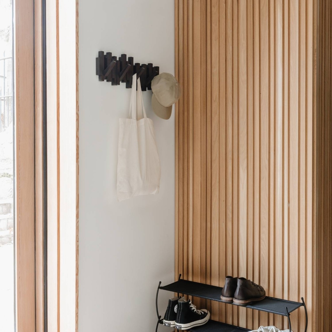 Umbra Κρεμάστρα τοίχου 50cm 5 θέσεων εσπρέσο σειρά Sticks Καλόγεροι