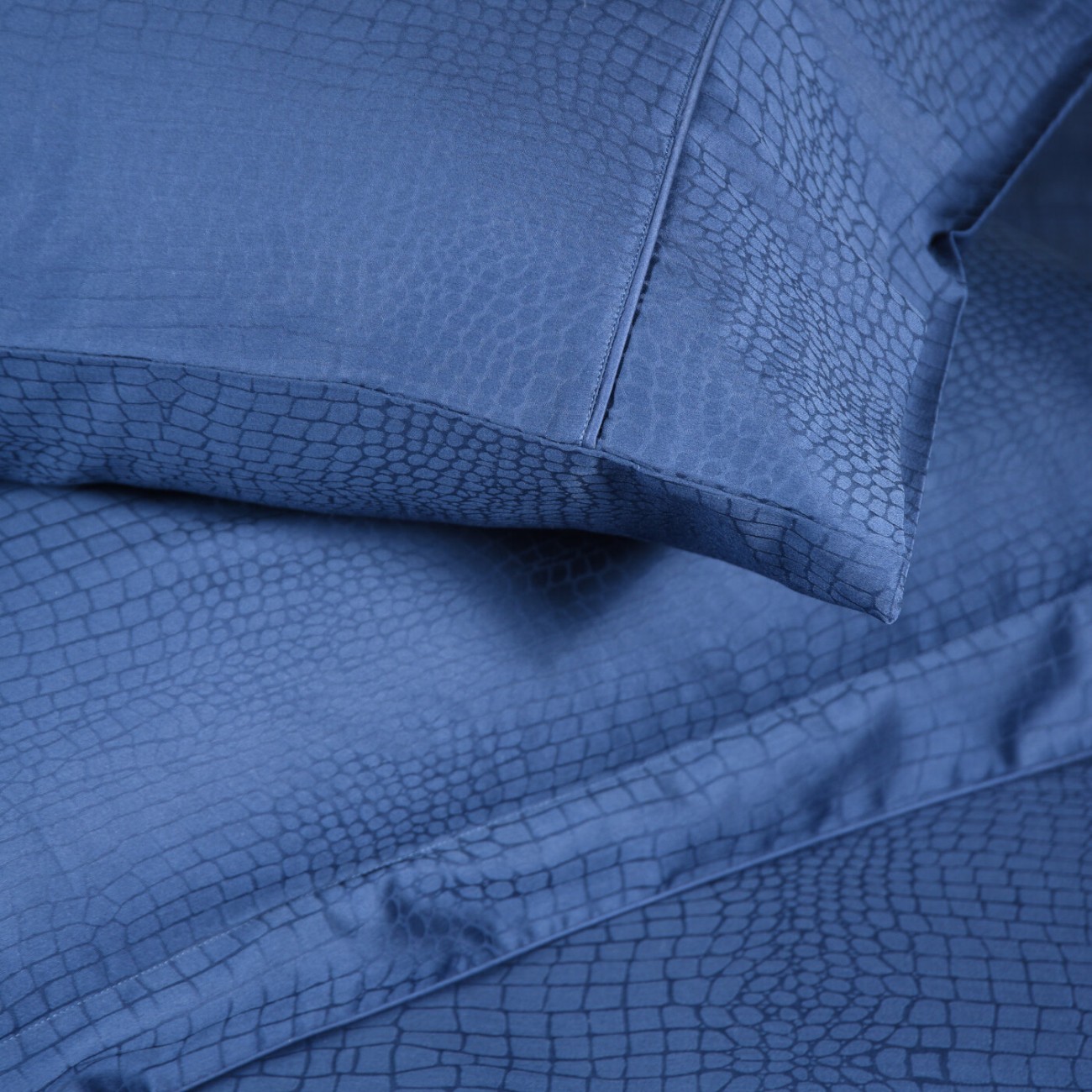 Valeron Σετ σεντόνια 240x260εκ./270x290εκ. & 2 μαξιλαροθήκες μπλε σειρά Crocodile Σετ σεντόνια