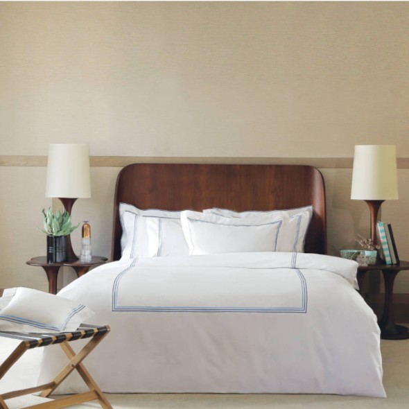 Valeron Σετ παπλωματοθήκη 240Χ220εκ. & 2 μαξιλαροθήκες λευκό/navy σειρά Trio Valeron Σετ παπλωματοθήκη 240Χ220εκ. & 2 μαξιλαροθήκες λευκό/navy σειρά Trio