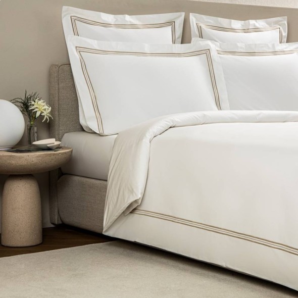 Frette Παπλωματοθήκη 240Χ220εκ. χρώμα λευκό/savage beige 100% βαμβάκι σειρά Triplo Popeline
