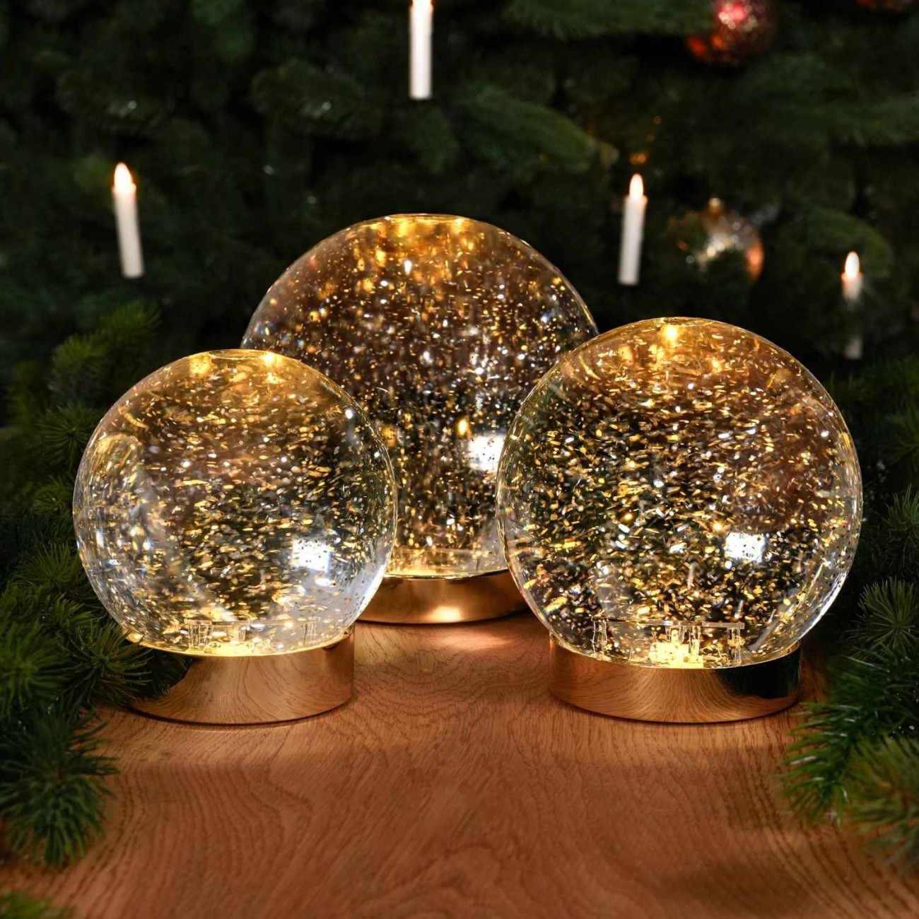 Sompex Χιονόμπαλα 15 εκ. Gold Led σειρά Glamor Χριστουγεννιάτικα