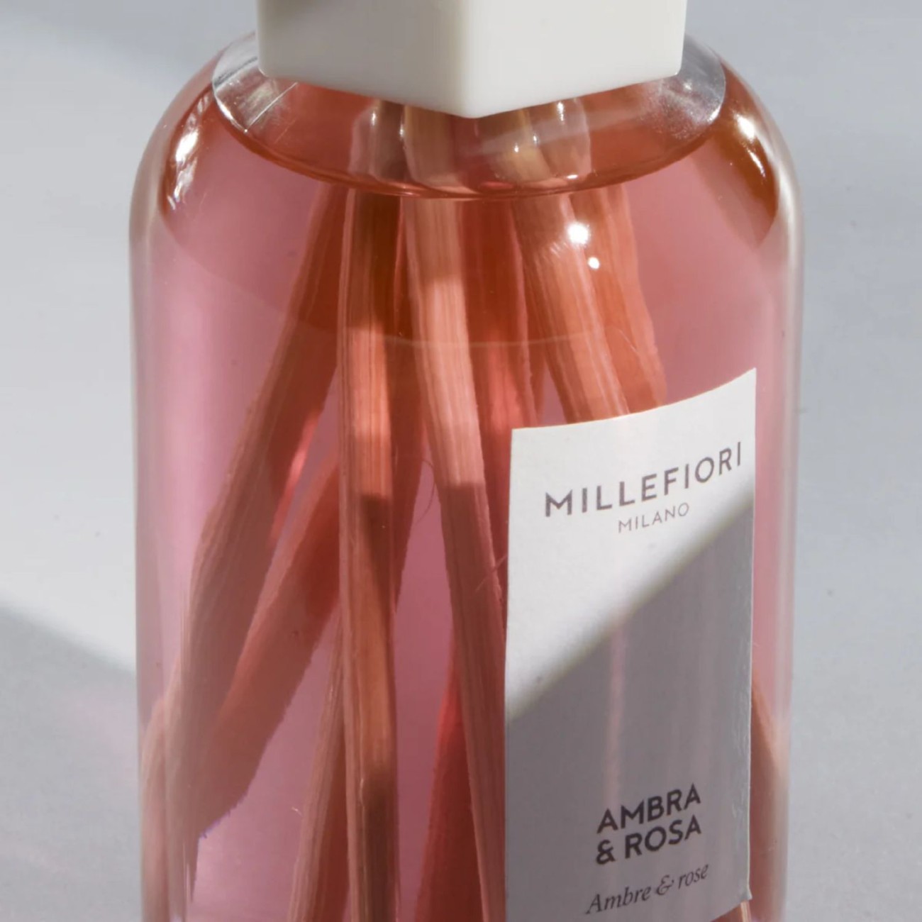 Millefiori Αρωματικά χώρου με στικς 100ml σειρά Ambra Rosa Milano Αρωματικά Στικς