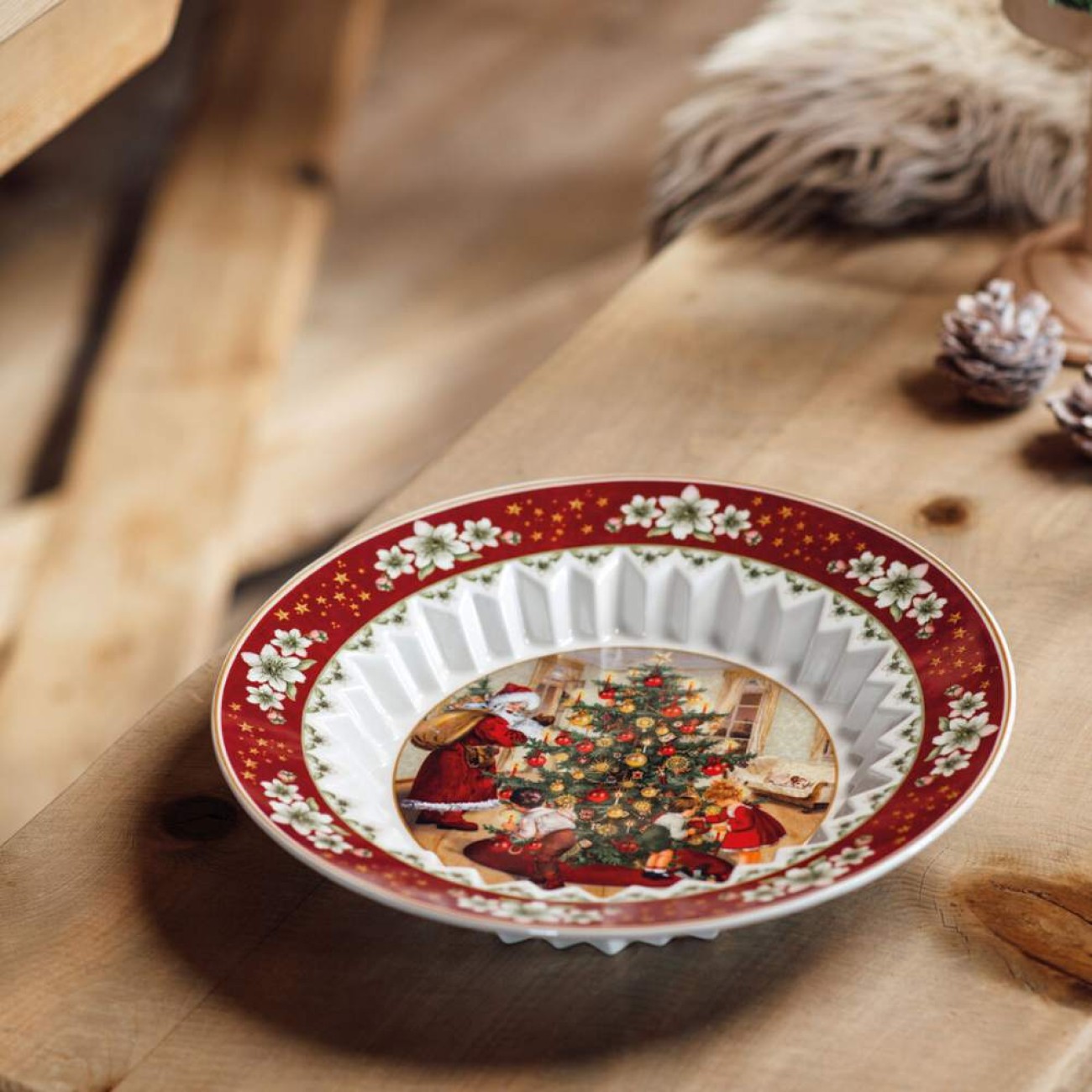 Villeroy & Boch Μπωλ μεγάλο 25 εκ. distributing presents σειρά Toy's Fantasy
 Χριστουγεννιάτικα