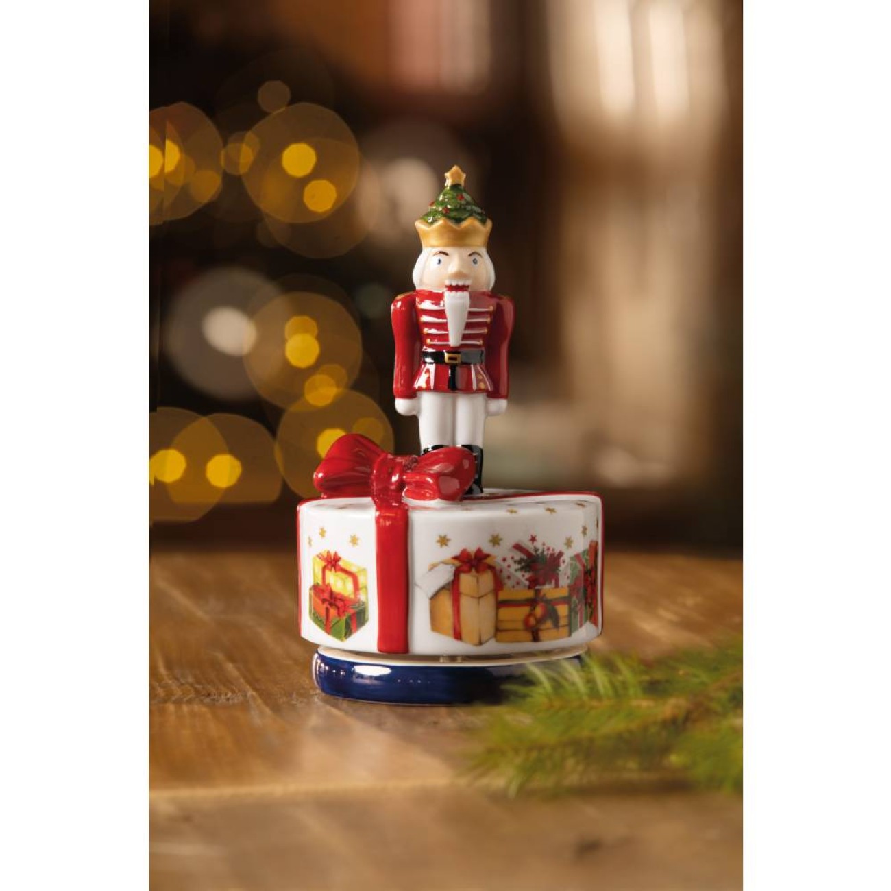 Villeroy & Boch Διακοσμητικό μουσικό 15 εκ. Nutcracker turning σειρά Nostalgic Melody Χριστουγεννιάτικα