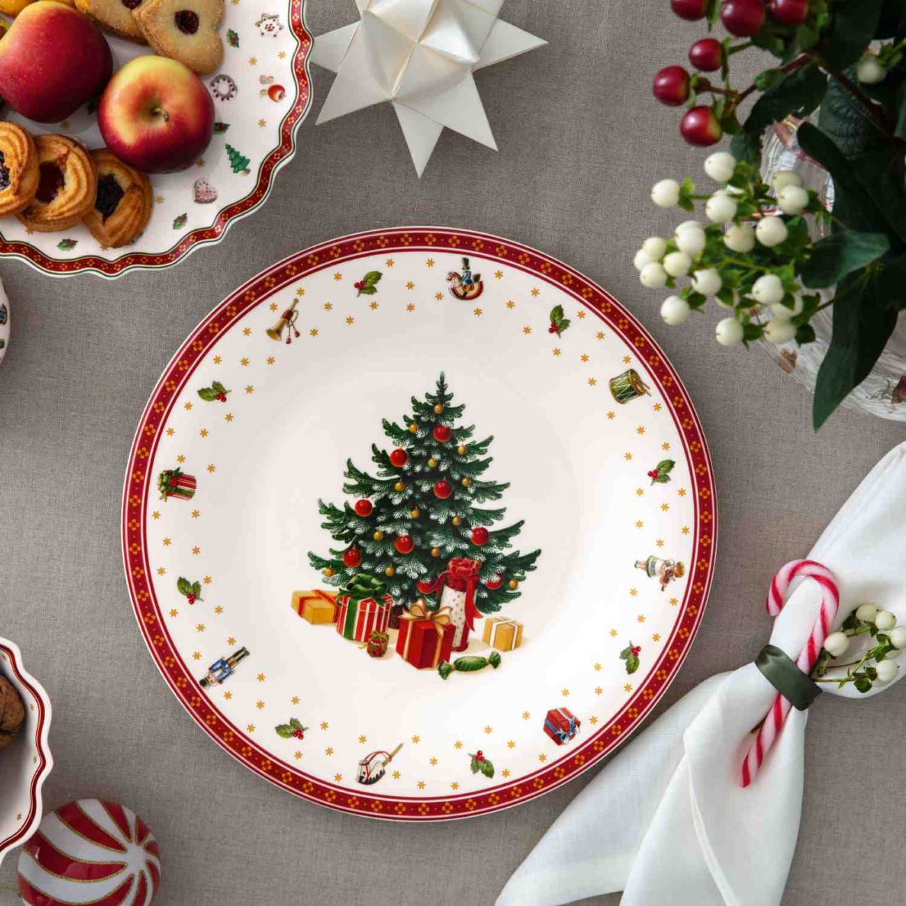 Villeroy & Boch Πιατέλλα στρογγυλή 30 εκ. σειρά Toy's Delight Specials Χριστουγεννιάτικα