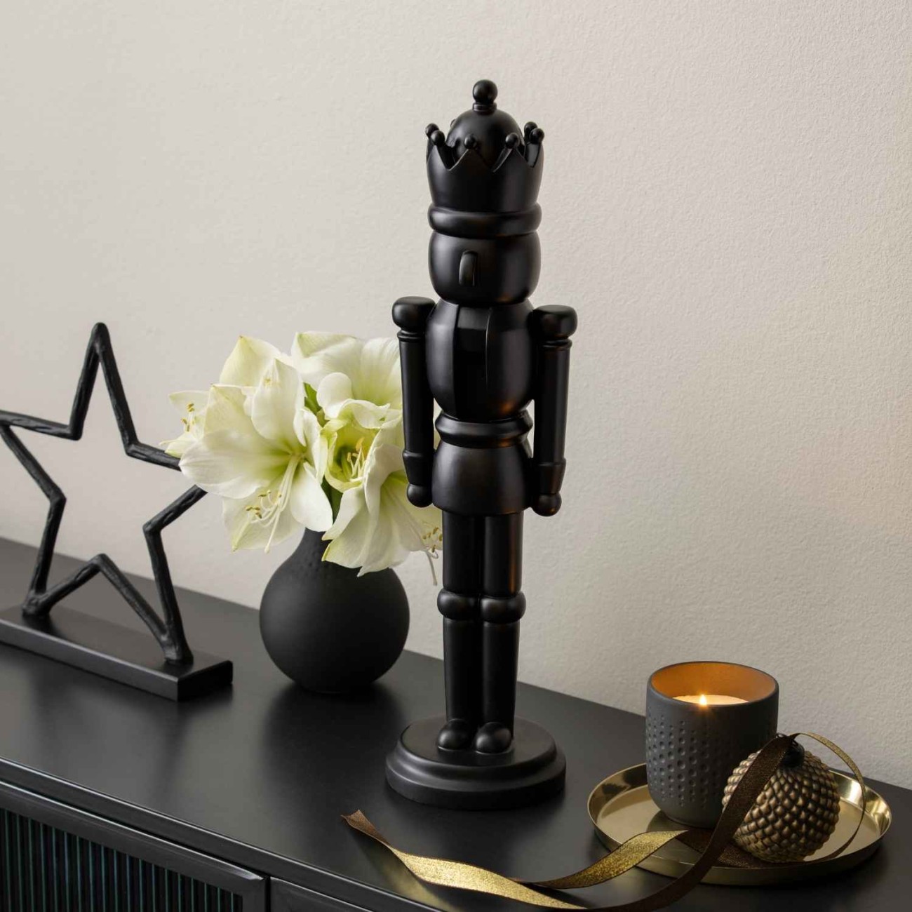 Villeroy & Boch Φιγούρα Nutcracker Black 46,5 εκ. σειρά Christmas Chic Χριστουγεννιάτικα