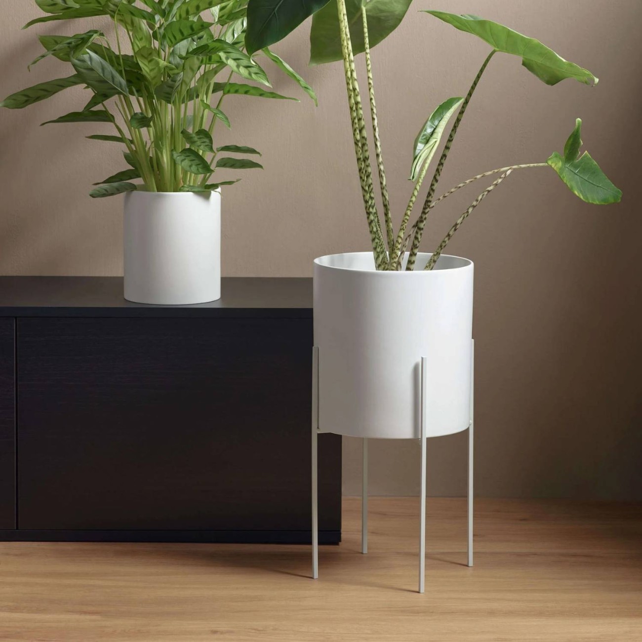 Asa Selection Βάση για κασπώ 15x15x26εκ λευκή σειρά Haruko Τεχνητά άνθη