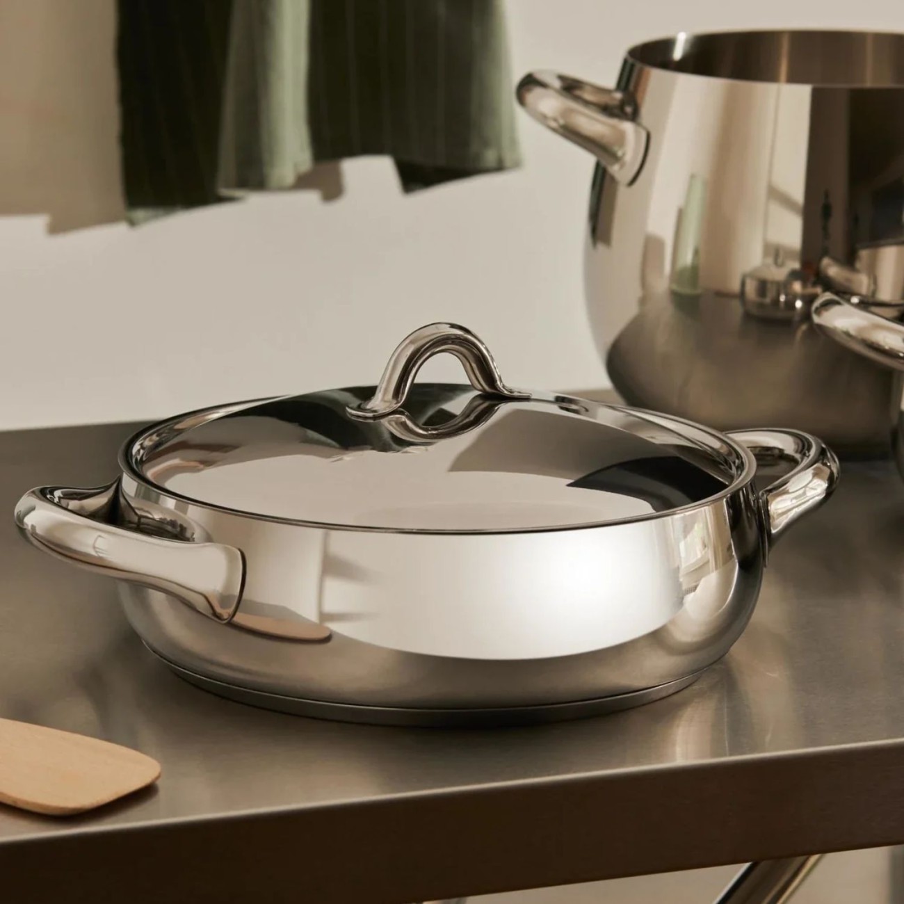 Alessi Πλακερό με καπάκι 28εκ σειρά Mami